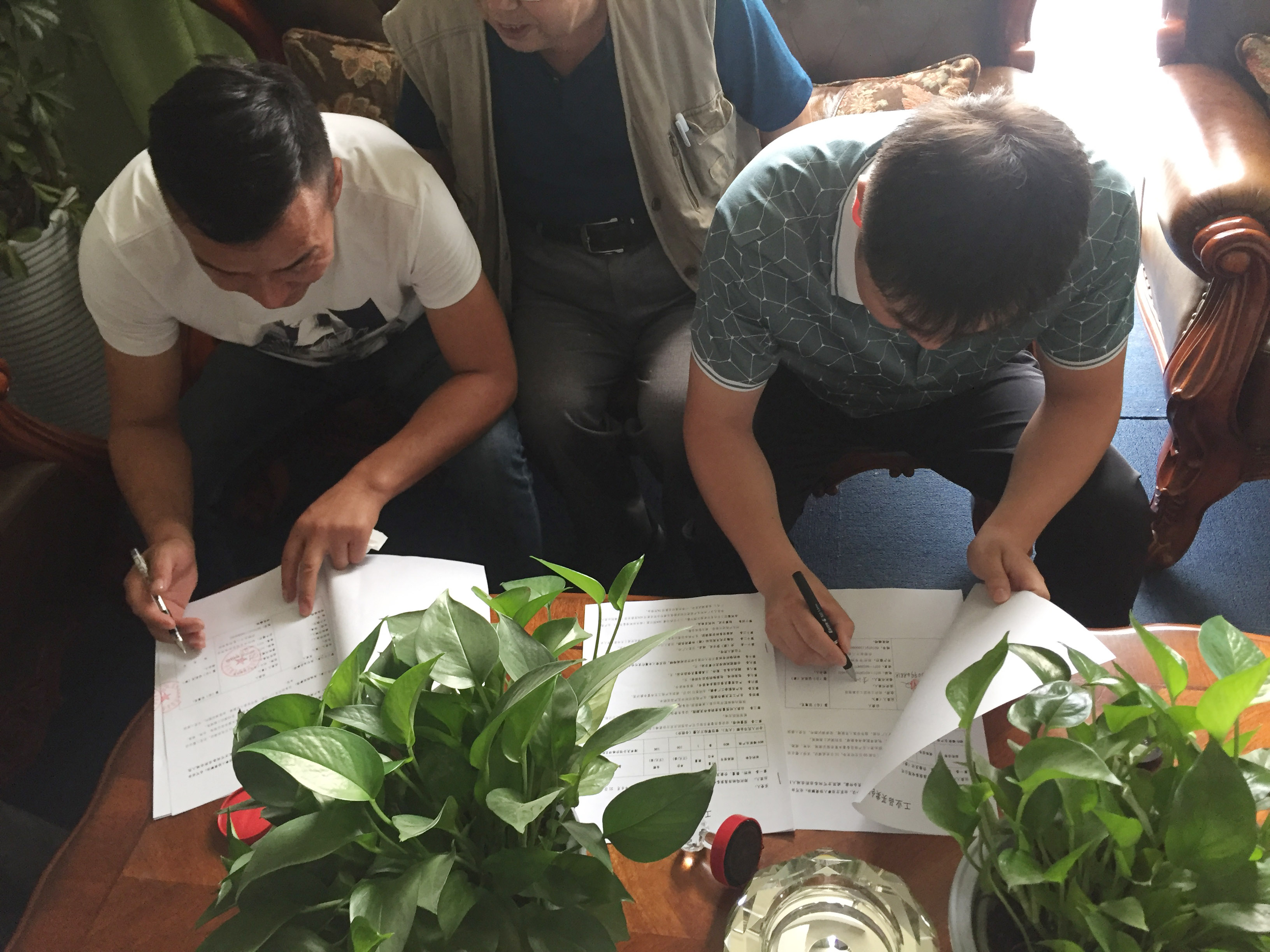 訂單簽約現(xiàn)場(chǎng) 訂單簽約現(xiàn)場(chǎng)