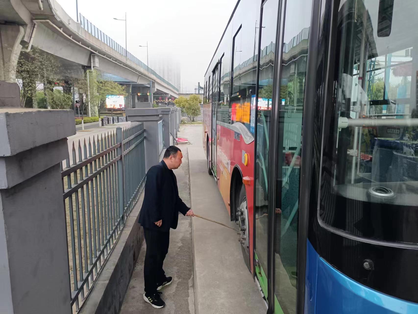 公交集團公交事業二部積極做好公交游16路開通工作