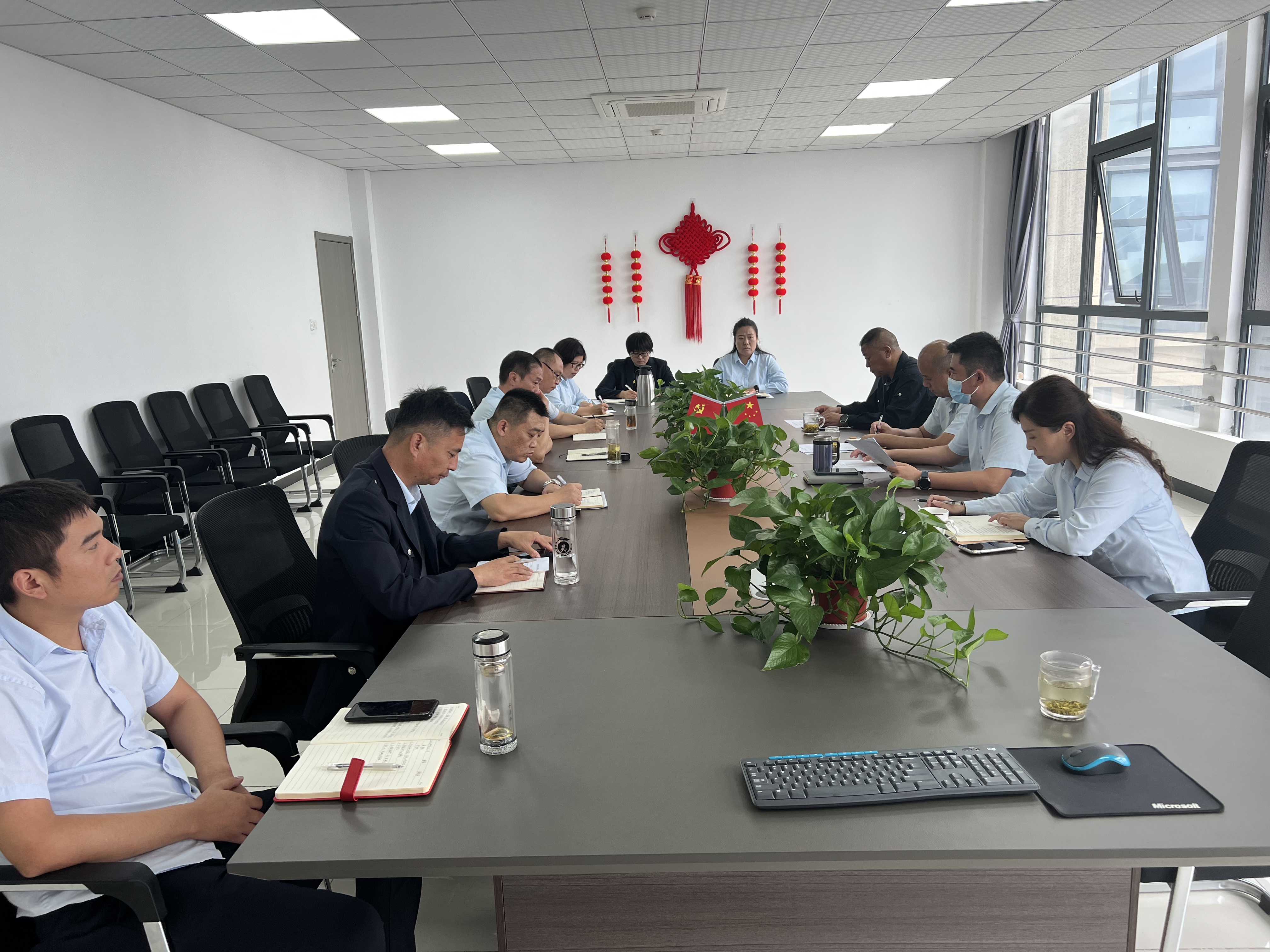 公交集團經營發(fā)展事業(yè)部召開中秋國慶期間作風建設專題會議