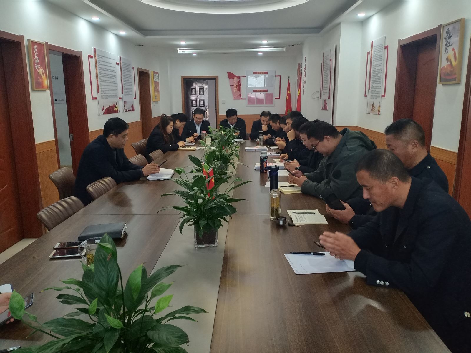 公交集團公交事業(yè)一部“學(xué)習(xí)強國”熱潮涌 比學(xué)趕超氛圍足