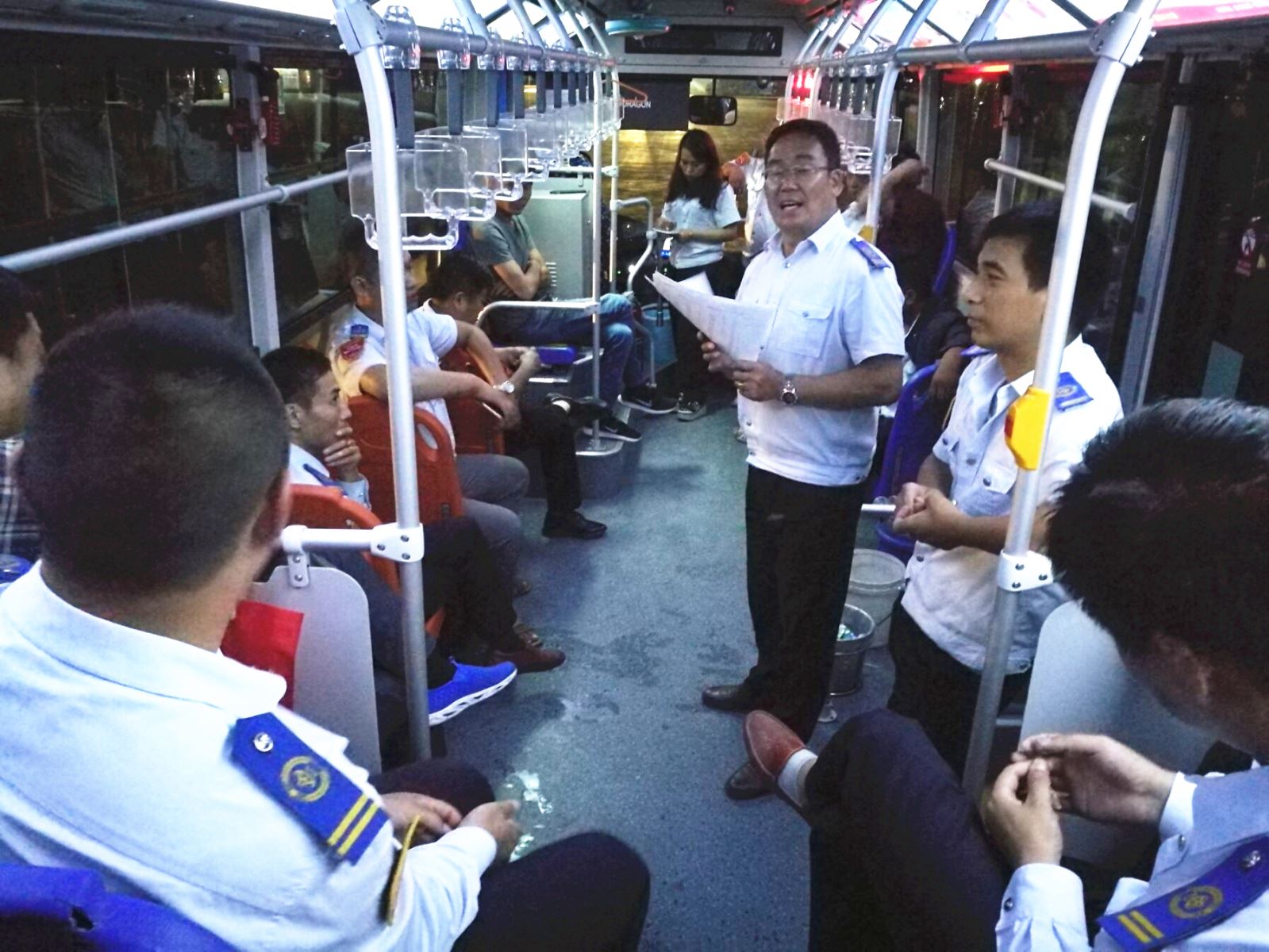 公交集團(tuán)海通公交公司召開(kāi)創(chuàng)文檢查整改專(zhuān)項(xiàng)會(huì)議