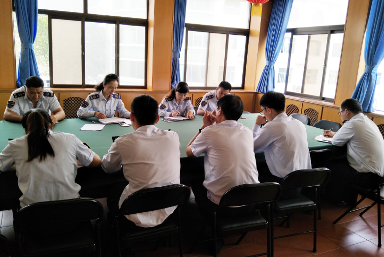 公交集團佳連公司扎實做好“中秋、國慶”雙節期間作風建設