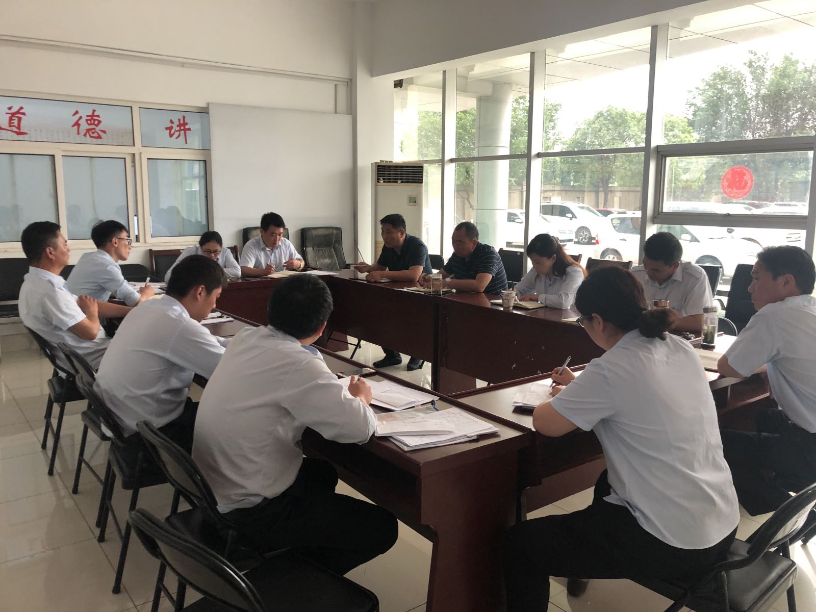 經(jīng)營發(fā)展事業(yè)部組織學(xué)習(xí)習(xí)近平總書記在企業(yè)家座談會上的講話精神