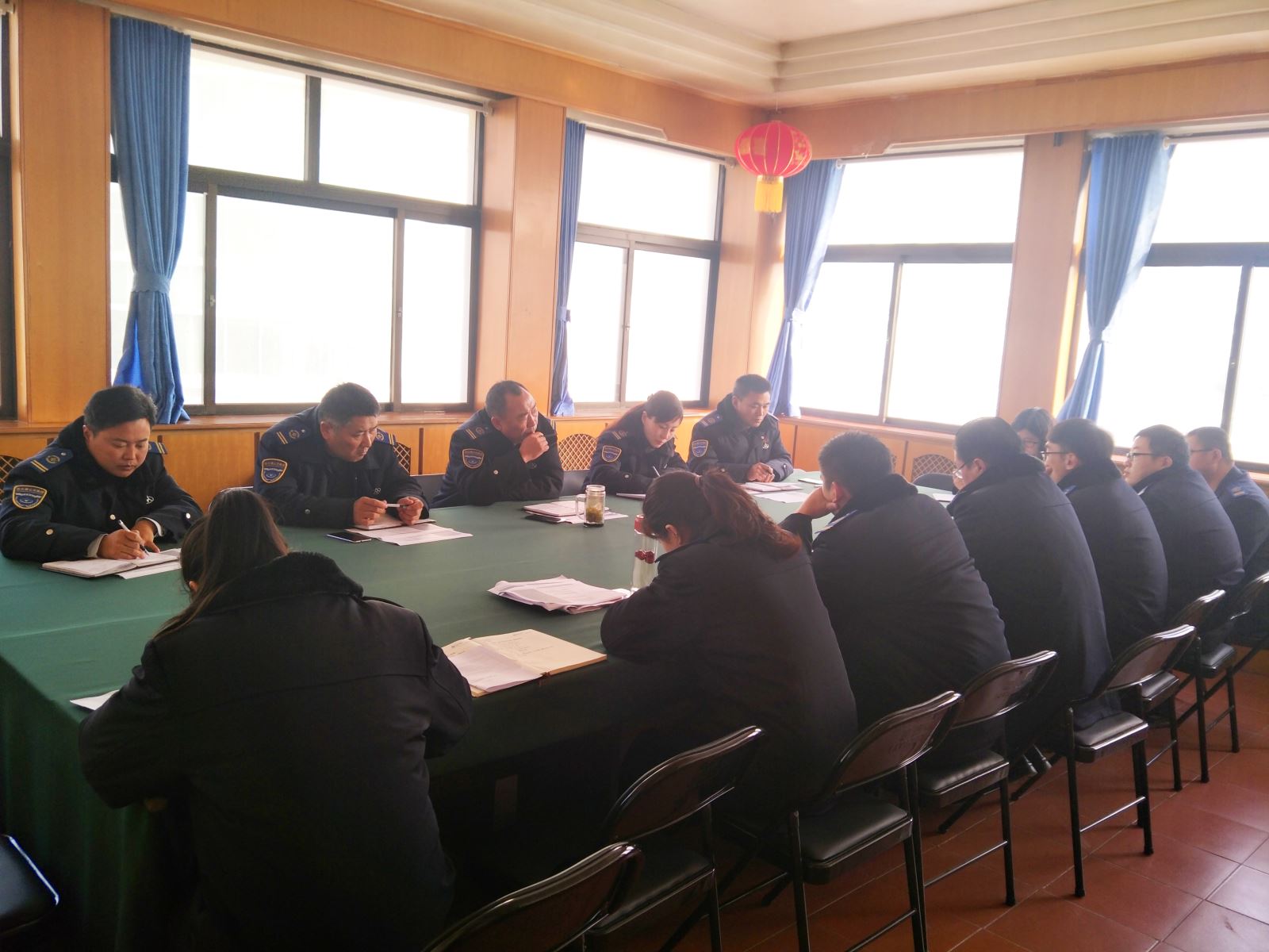 公交經營發展事業部召開安全生產運營會