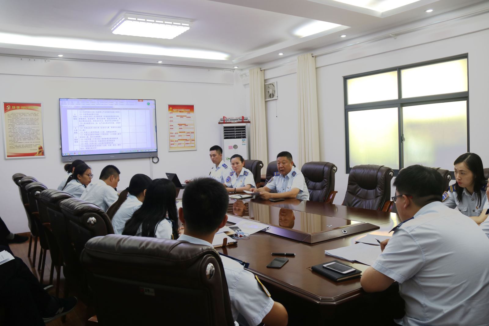 公交集團(tuán)召開(kāi)城市公交設(shè)施建設(shè)專(zhuān)項(xiàng)資金績(jī)效評(píng)價(jià)專(zhuān)題會(huì)議